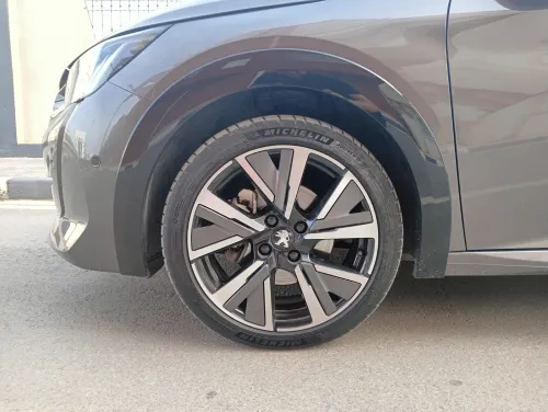 Peugeot 208 2022 GT