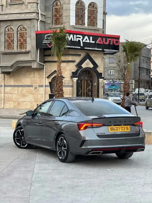 Skoda Ovtavia 2023 Vrs