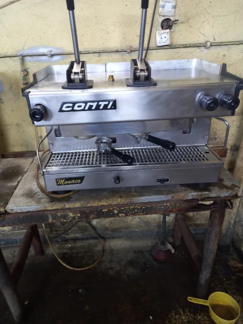 2 Machine à café conti 2 bras