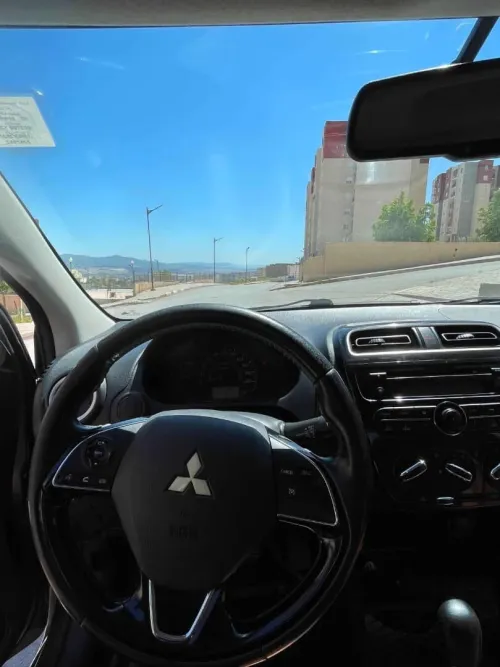 Mitsubishi Attrage 2022 