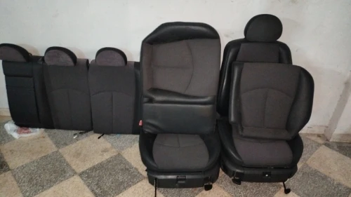 Siège Mercedes Class E220 avec les garniture 