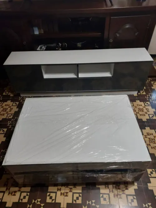 Table basse de Tele avec table Basse