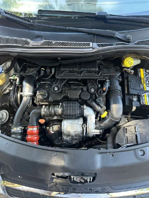 Peugeot 208 2015 Allure