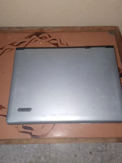 Acer Travelmate 2304WLMi