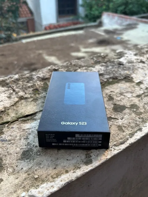 SAMSUNG Galaxy S23