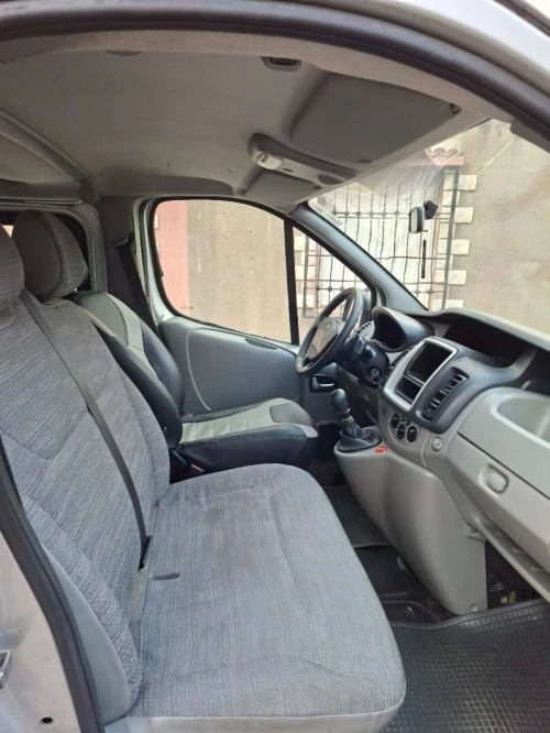 Renault trafic 