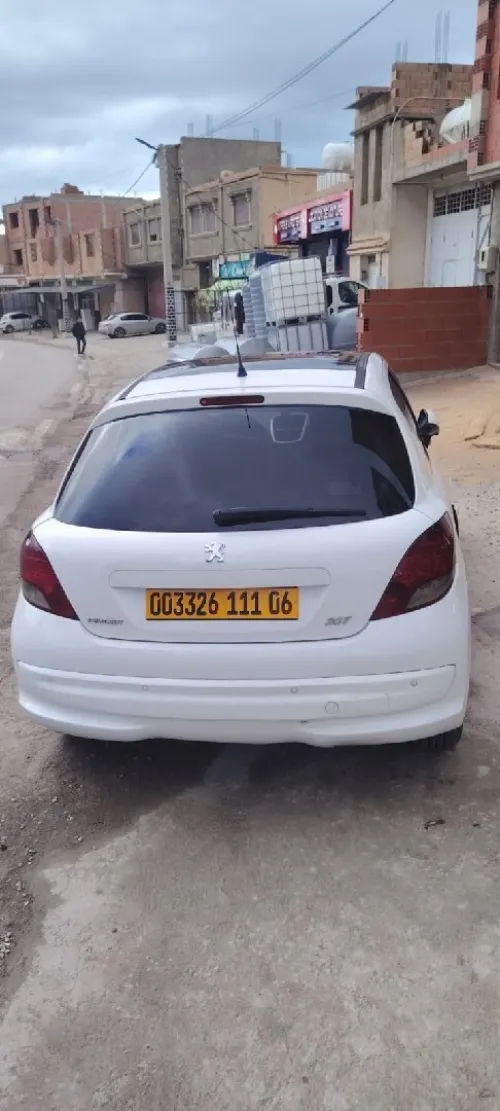 Peugeot 207 2011 