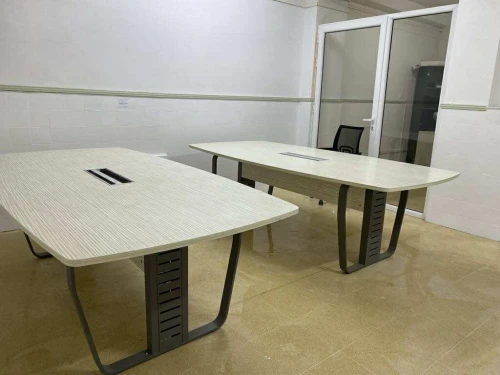 Table de réunion