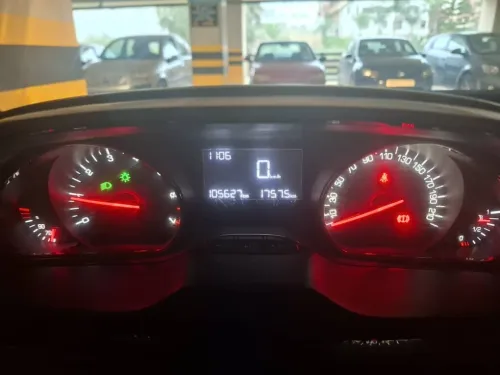 Peugeot 208 2015 
