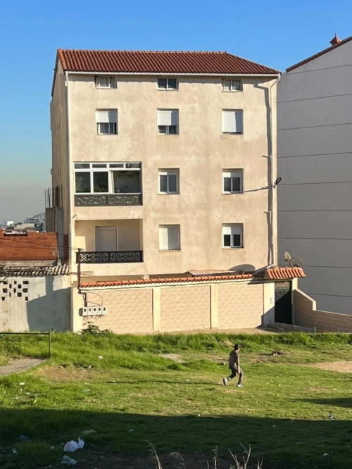 Vente Appartement Niveau de villa F4 Alger Bouzareah