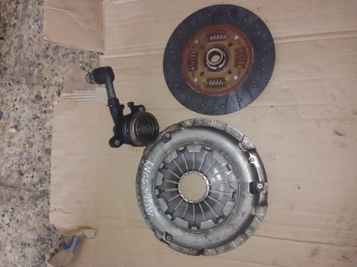 kit embrayage nissan sunny
