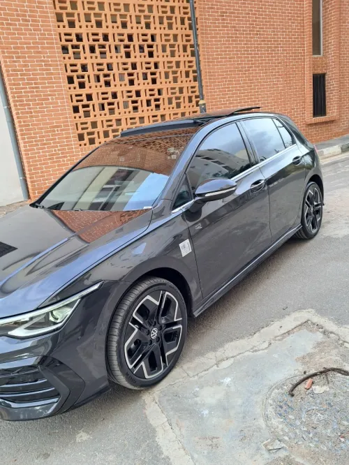 Volkswagen Golf 8 2025 R Black Edition 