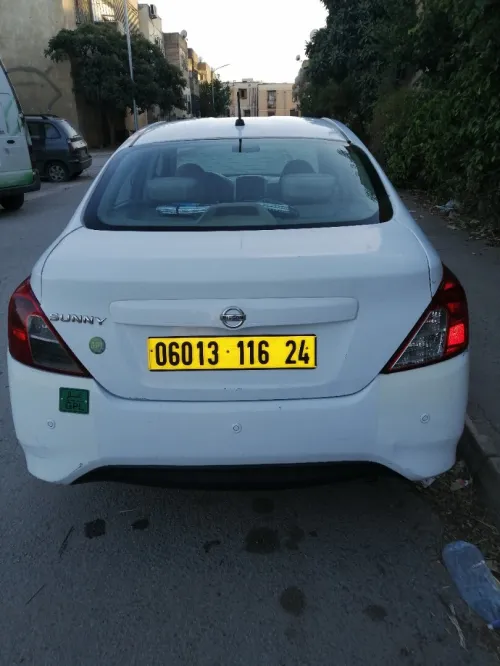 Nissan Sunny 2016 Acenta pack