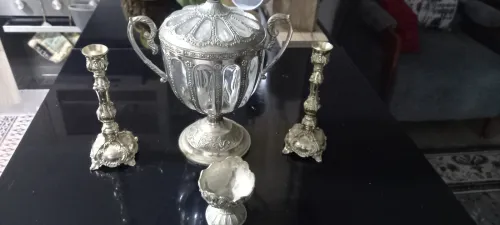 vaisselles a vendre