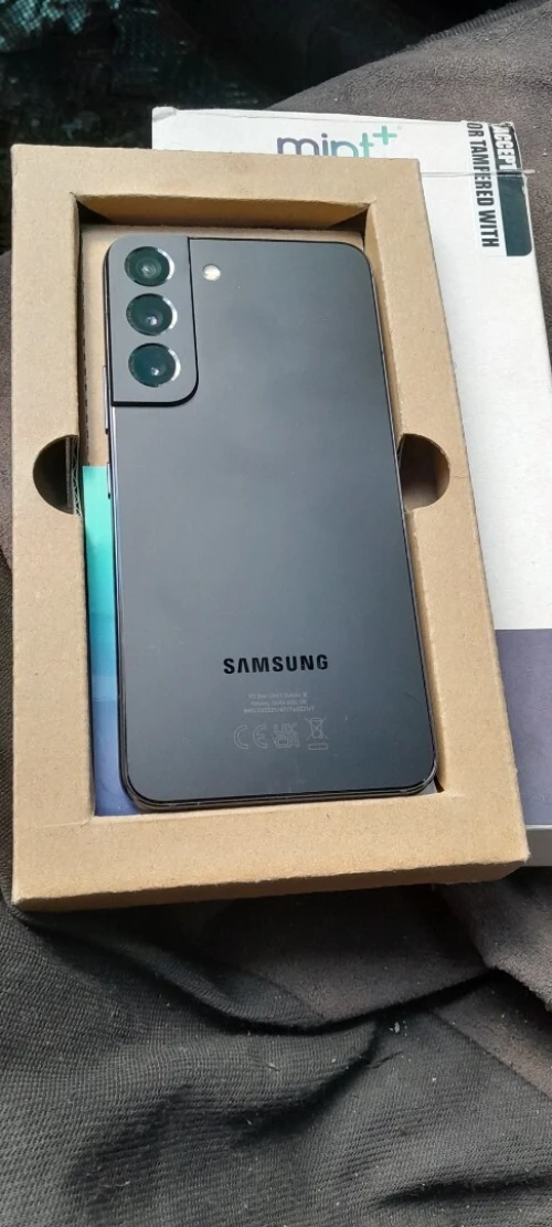 Samsung S22
