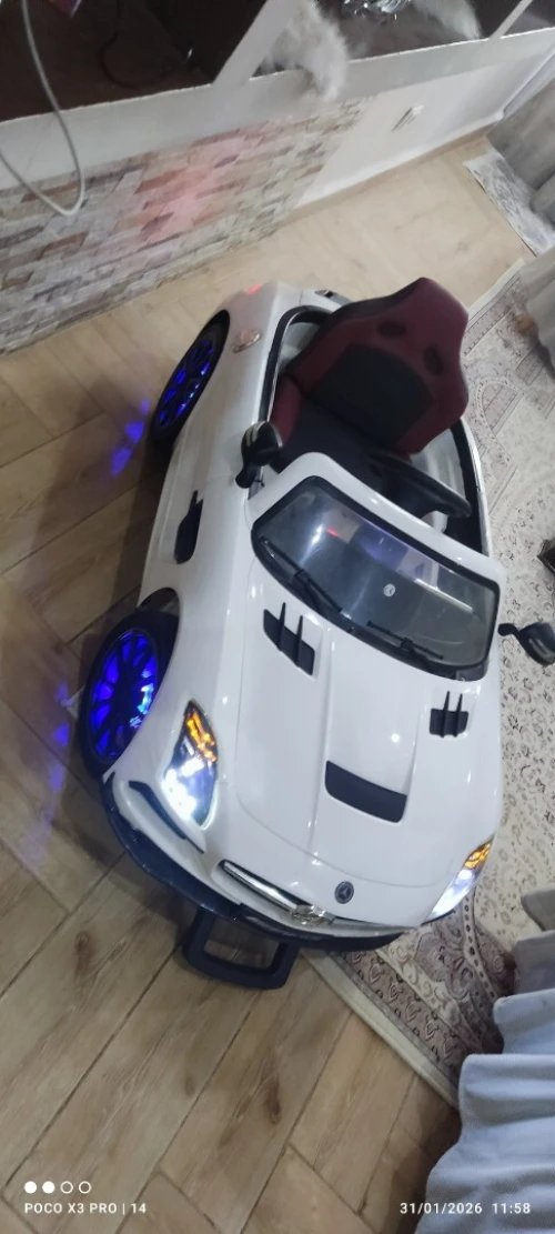 Voiture électrique enfant