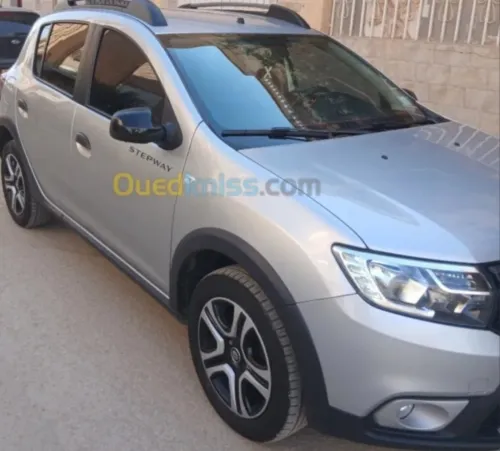 Dacia Sandero 2023 Stepway Expression plus