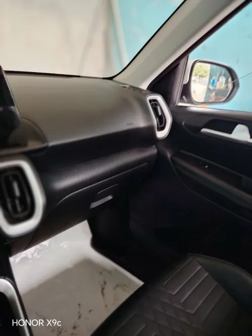 Kia Sonet  2025 Luxury smart edition (full options)