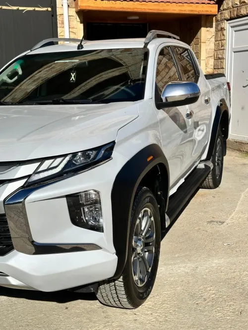 Mitsubishi L200 2022 Doube cabine Evolution