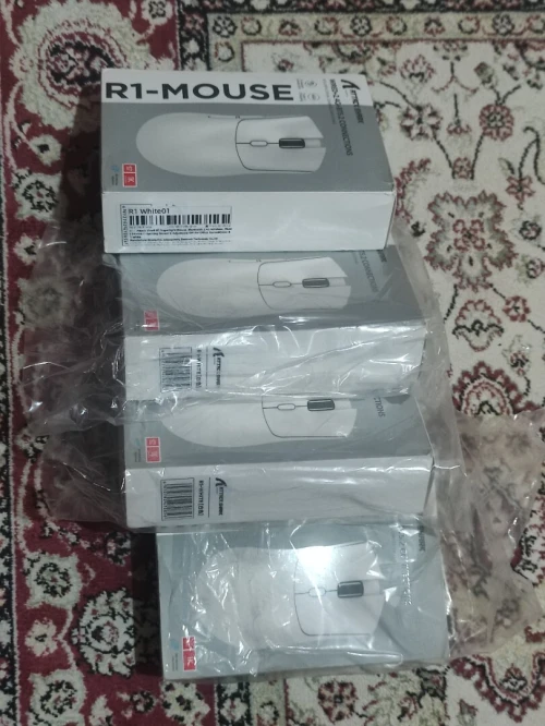 Souris attack shark r1