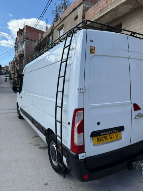 Renault Master 2021