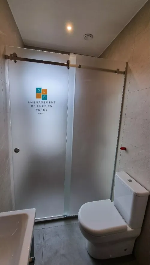 Cabinet de douche/séparation (salon, cuisine, balcon) en verre "Sila lux"