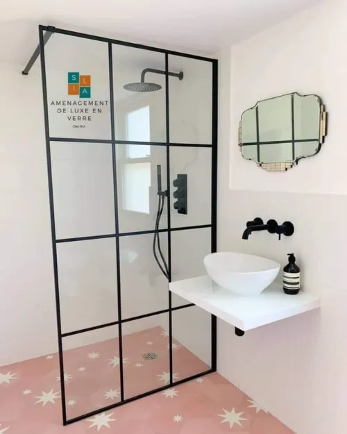 Cabinet de douche/séparation (salon, cuisine, balcon) en verre "Sila lux"