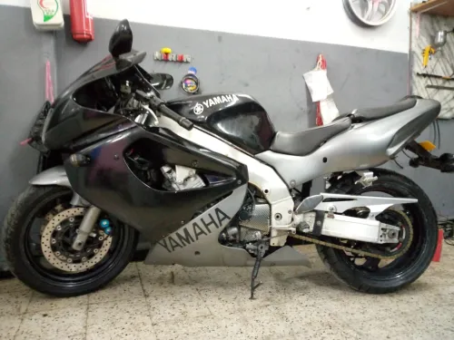 Yamaha Thunderace 