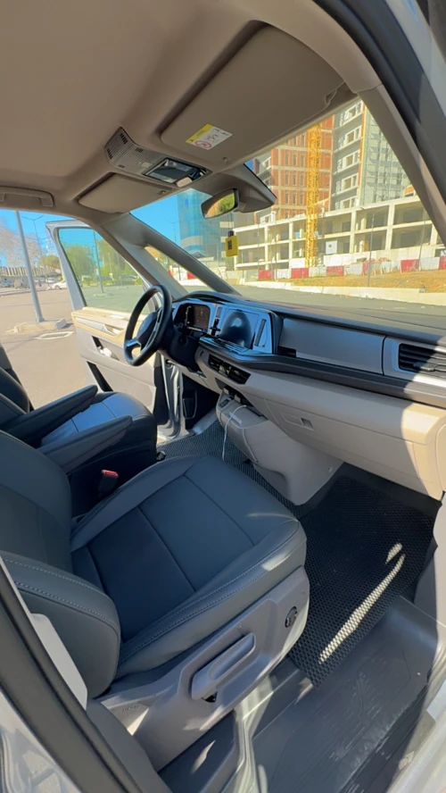 Volkswagen Transporter 2024 