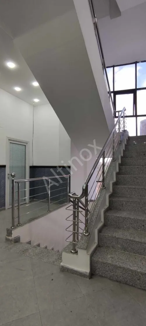 Rampe d'escalier en inox 