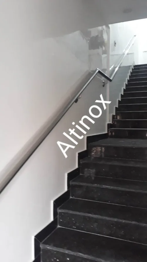 rampe d' escalier en inox