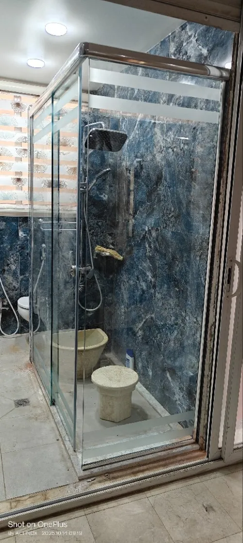 Façade en verre trempé