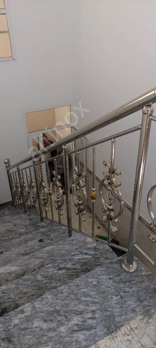 Rampe d'escalier en inox