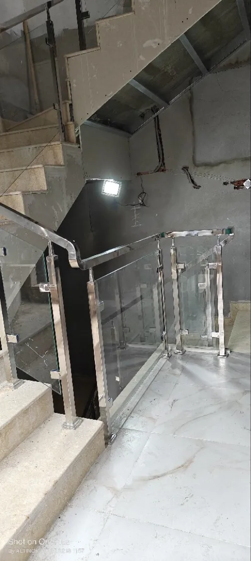 Rampe d'escalier en inox