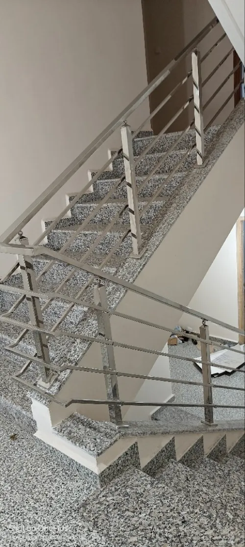 Rampe d'escalier en inox