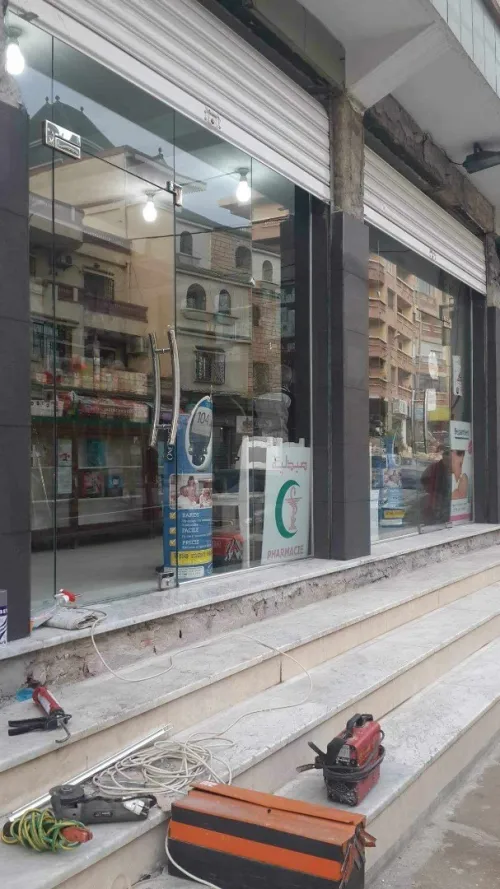 Façade en verre trempé 