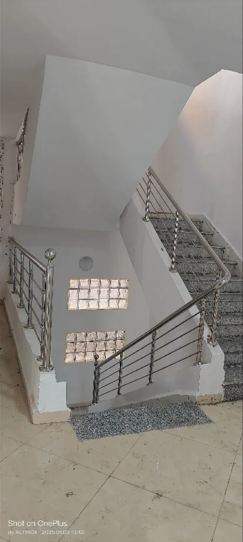 RAMPE D'ESCALIER EN INOX