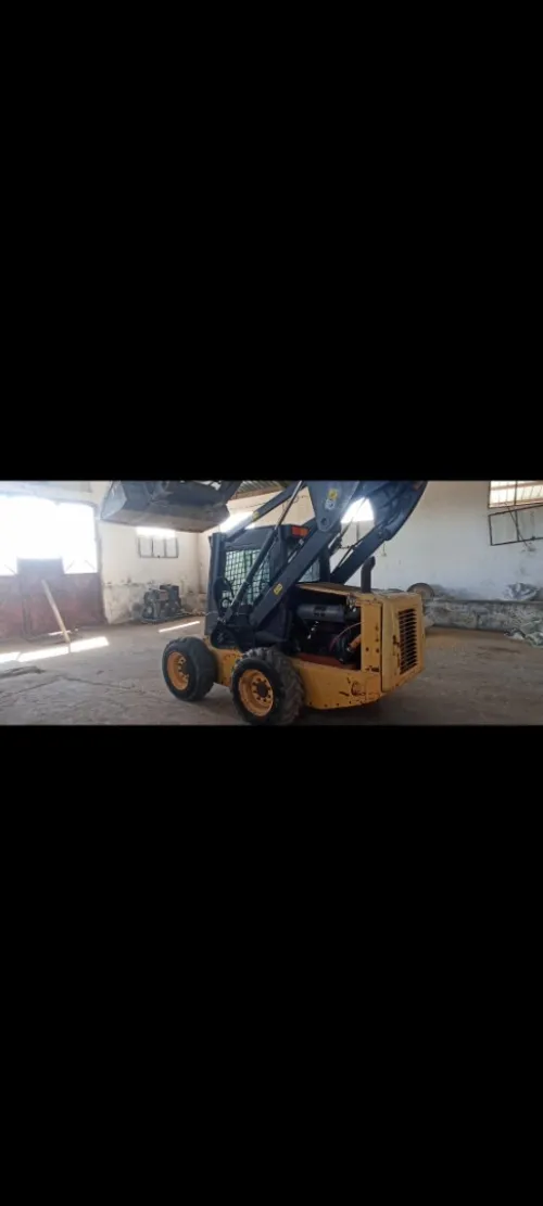 New Holland Mini chargeuse 2006