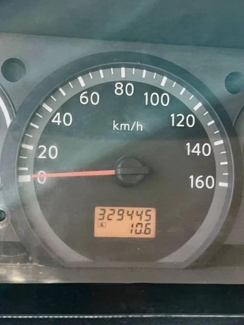 Nissan Nt400 2012