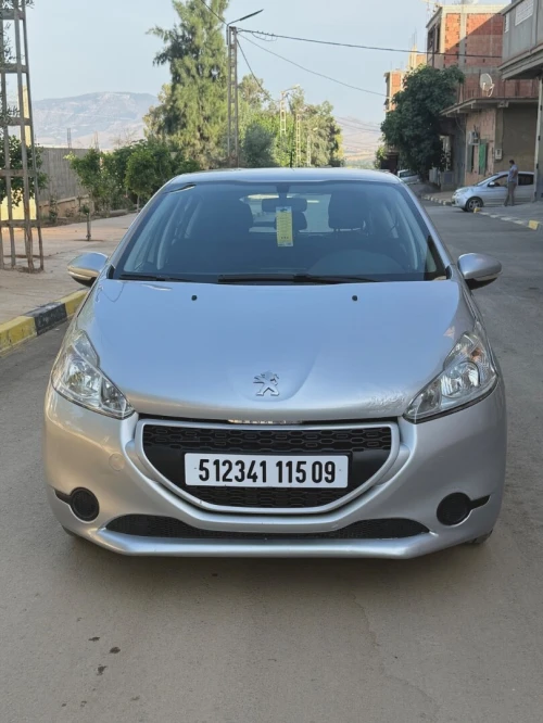 Peugeot 208 2015 Access Facelift