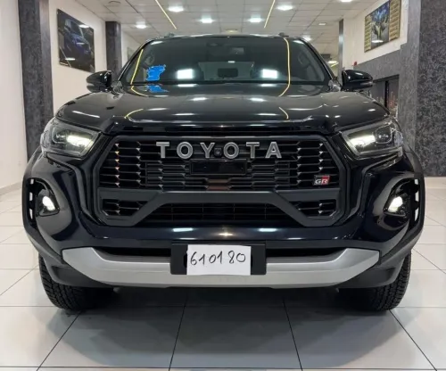 Toyota Hilux 2025 GR full options