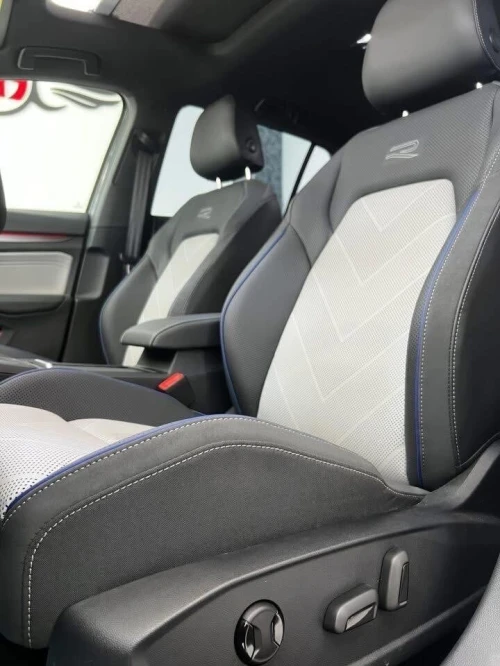 Volkswagen GOLF 8.5 2025 R-line full options