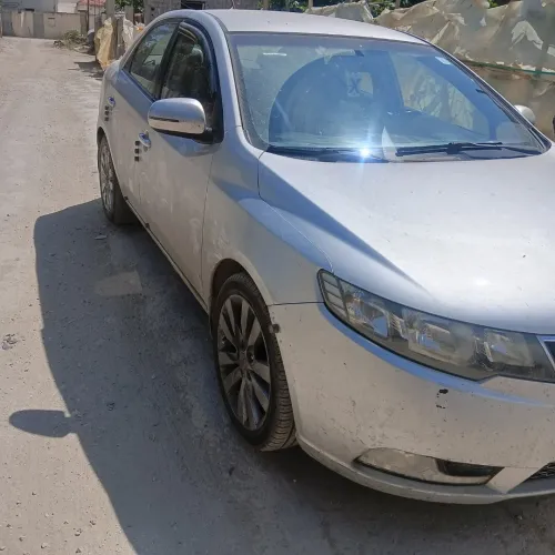 Kia Cerato 2013 ...