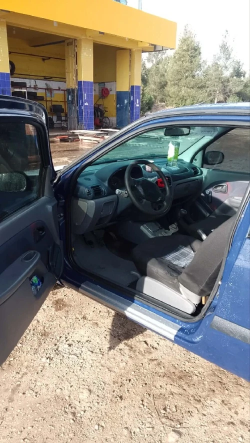 Renault Clio 2 2001 Dzl