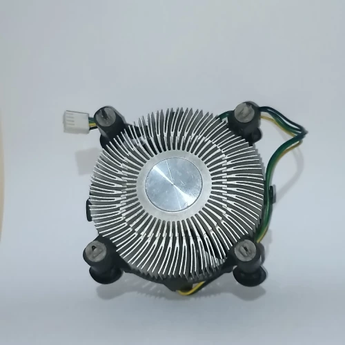 مروحة + مشتت حرارة أصلي Intel (Stock Cooler)