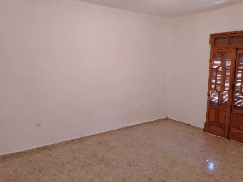 Location Appartement Niveau de villa F3 Alger Khraissia