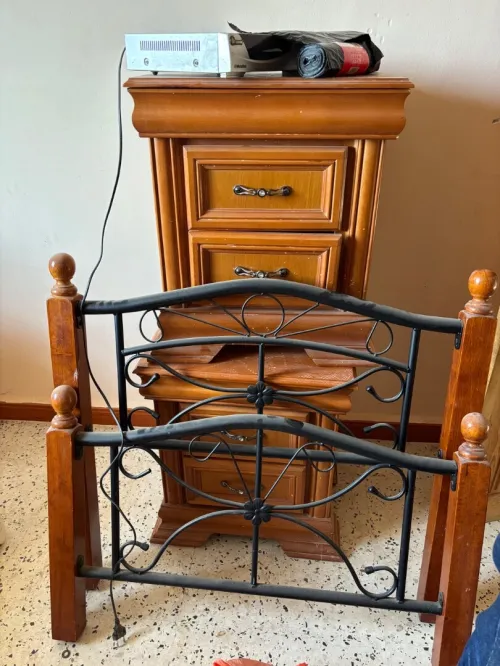 Chambre à coucher bois noble 100%(hêtre)