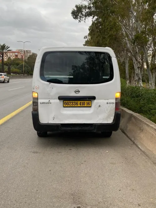Nissan urvan E25 2010