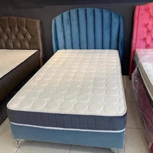 Coiffeuses Hollywood et Coiffeuse capitonné (option sur_mesure),Lit,Matelas,Salon....
