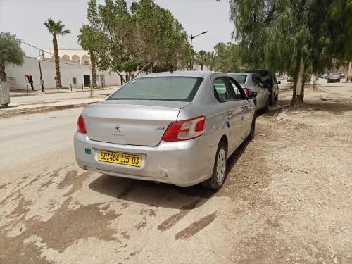 Peugeot 301 2015 Active